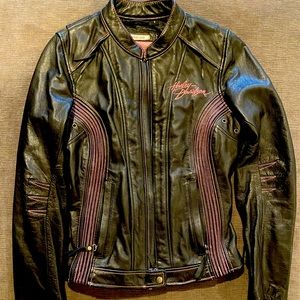 Real leather Harley Davidson nwot